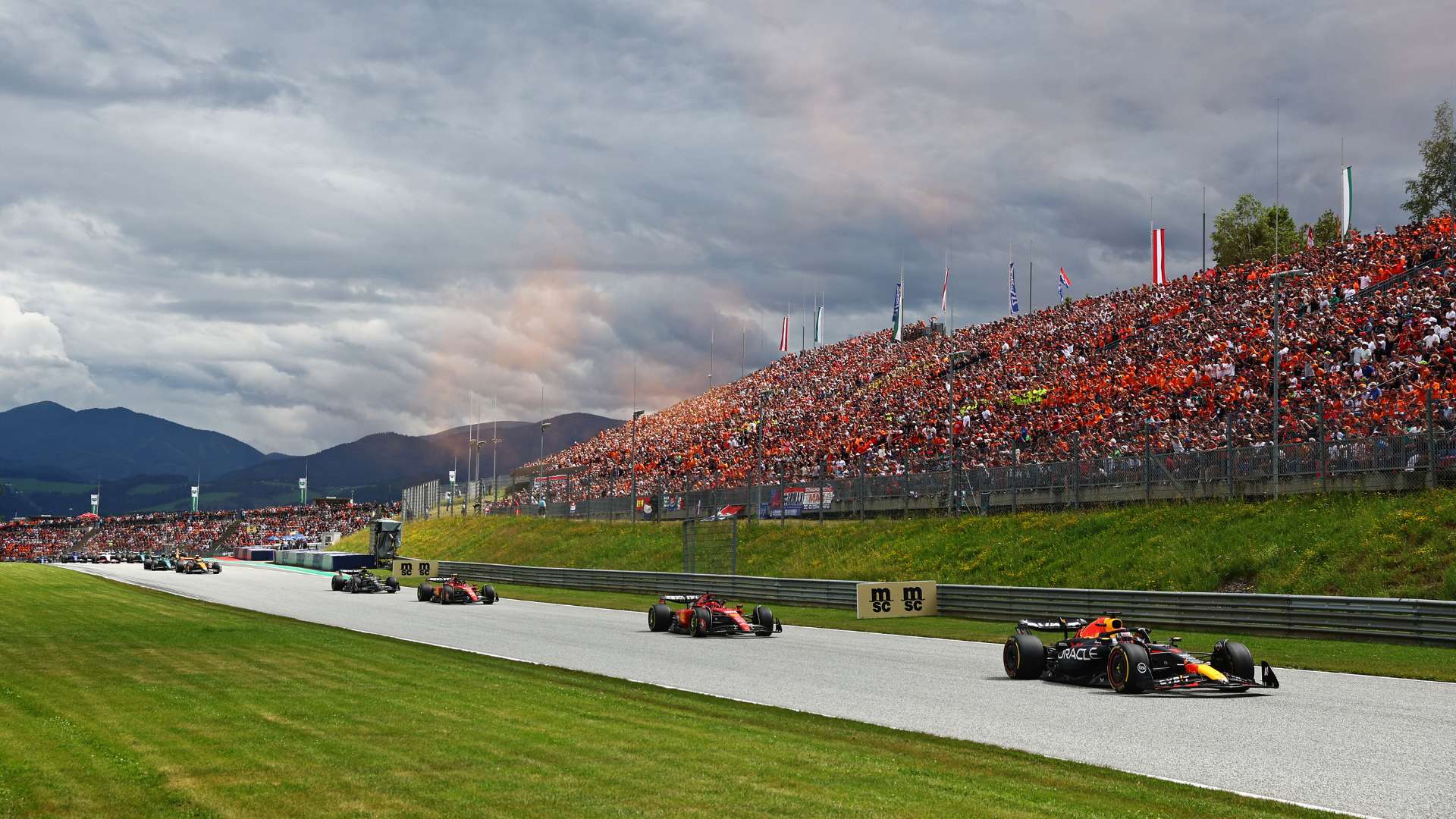 展示了俱乐 展示了俱乐